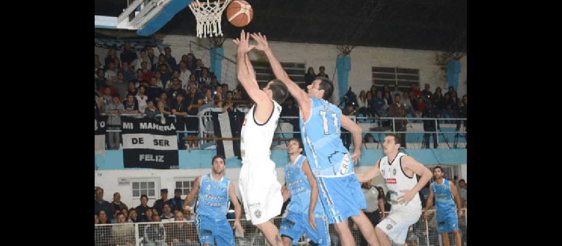 Luego de perder el martes Estudiantes buscarÃ esta noche en Entre RÃ­os el tÃ­tulo de campeÃ³n del Torneo Federal 20132014 