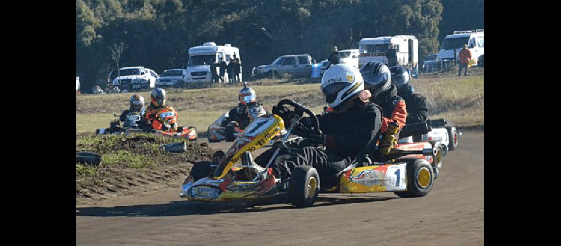 La APPK OlavarrÃ­a siempre reÃºne un parque superior a los 300 karting 