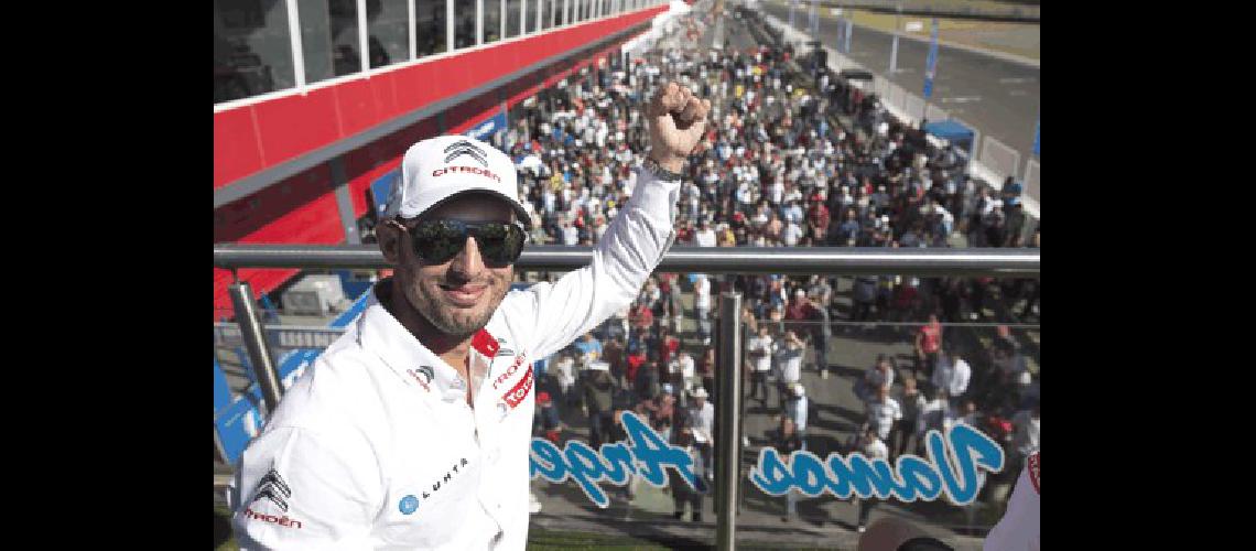 JosÃ© MarÃ­a LÃ³pez se consolidÃ³ en el liderazgo del WTCC al ganar las dos carreras en suelo argentino 