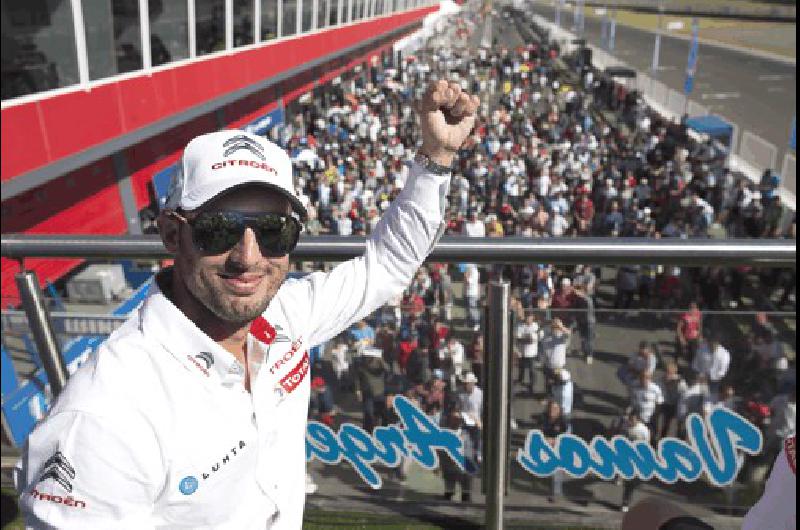 JosÃ© MarÃ­a LÃ³pez se consolidÃ³ en el liderazgo del WTCC al ganar las dos carreras en suelo argentino 