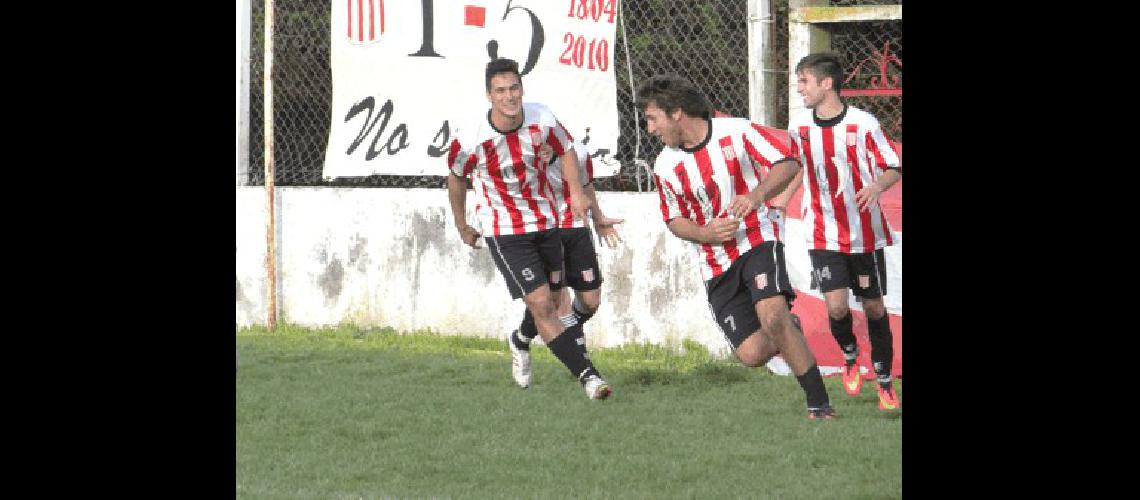 Billani (2) Vargas y Zanga convirtieron los 4 goles con que Ingeniero le ganÃ³ a Racing 