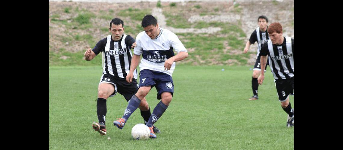 El choque de punteros finalizÃ³ empatado en el Estadio Central del Parque Carlos Guerrero 