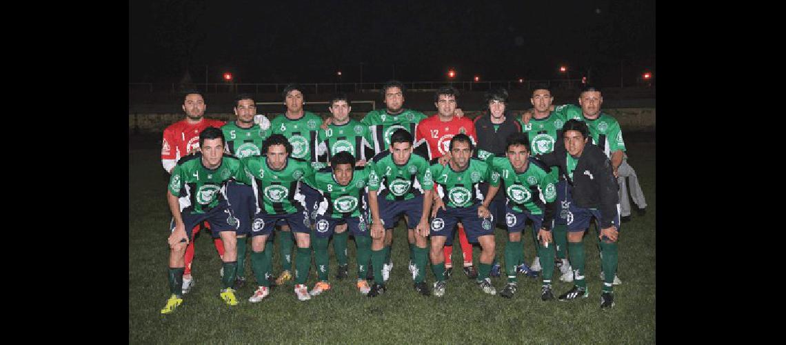 Embajadores de OlavarrÃ­a todavÃ­a no conociÃ³ la miel de la victoria en las primeras cuatro fechas del torneo de Primera DivisiÃ³n 