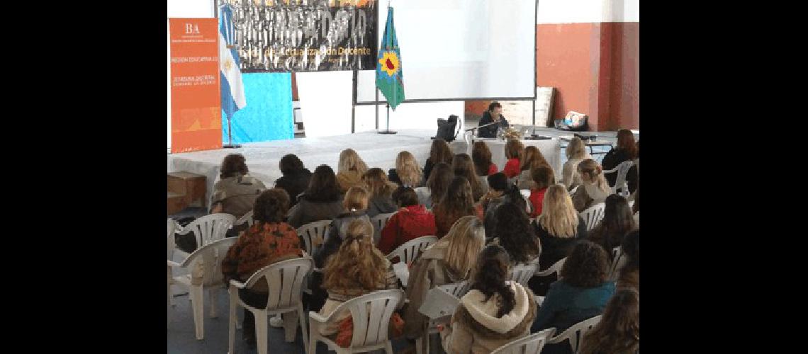 En La Madrid se realizÃ³ la Segunda Jornada de ActualizaciÃ³n Docente 