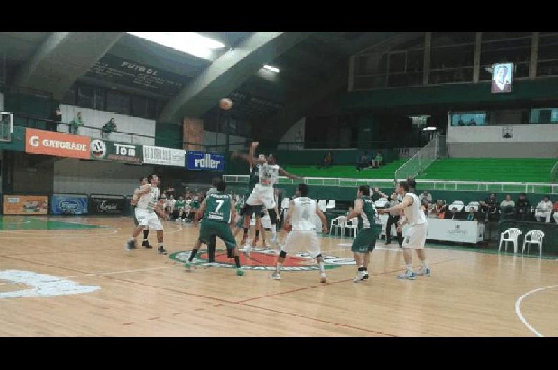 El equipo de JosÃ© Luis Pisani cayÃ³ anoche en Caballito ante el equipo verdolaga de Alvaro CastiÃ±eira 