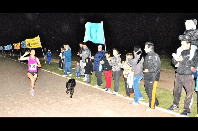 La lapridense cruza la lÃ­nea de llegada y marca nuevo rÃ©cord nacional en calle 