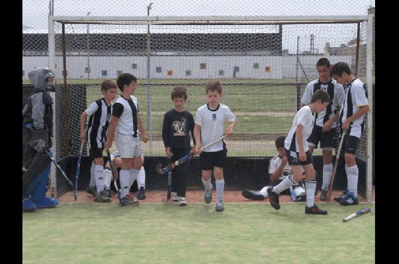 Los Sub 14 del Bataraz jugaron en la cancha sintÃ©tica del Parque Carlos Guerrero 