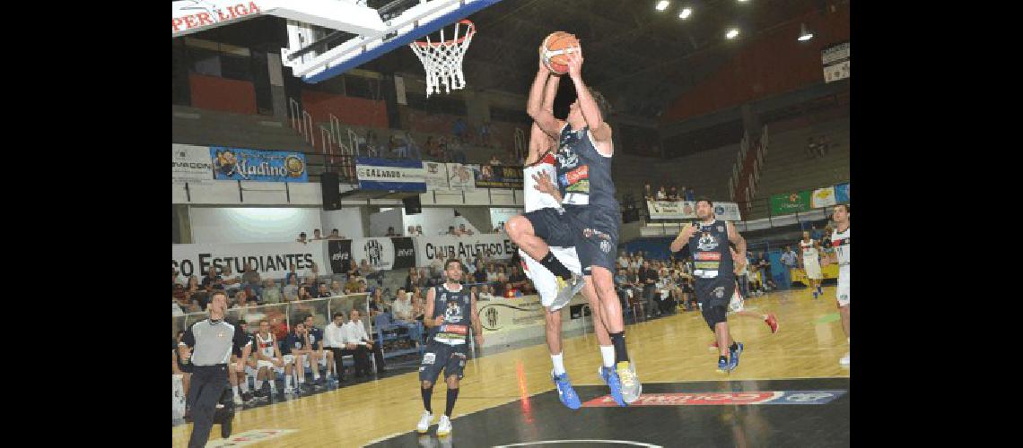 Estudiantes cerrÃ³ la primera fase con victoria ante San Lorenzo en el Maxigimnasio 