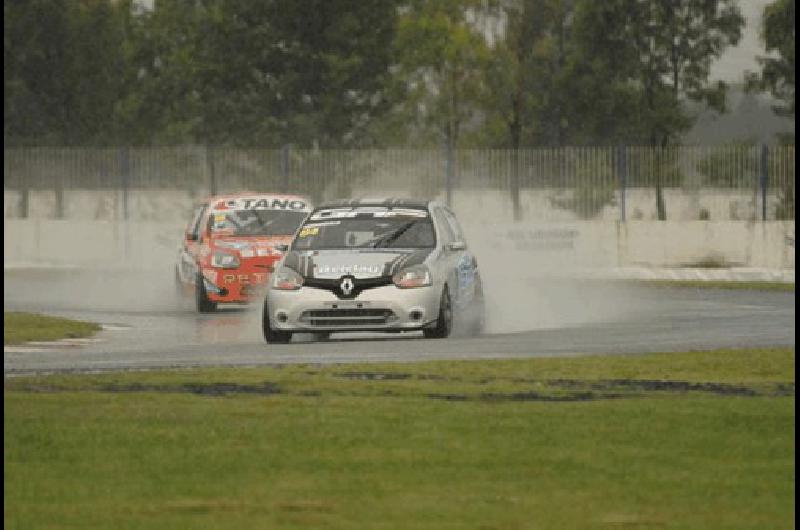 El Renault Clio del GAP Racing tuvo su domingo de gloria en su segunda carrera con AgustÃ­n Herrera 