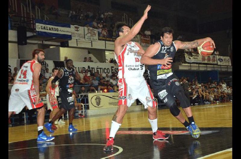 El Bata derrotÃ³ anoche a HuracÃn de Trelew y sigue en racha Juan Luis Abeiro fue goleador y figura con 23 puntos 