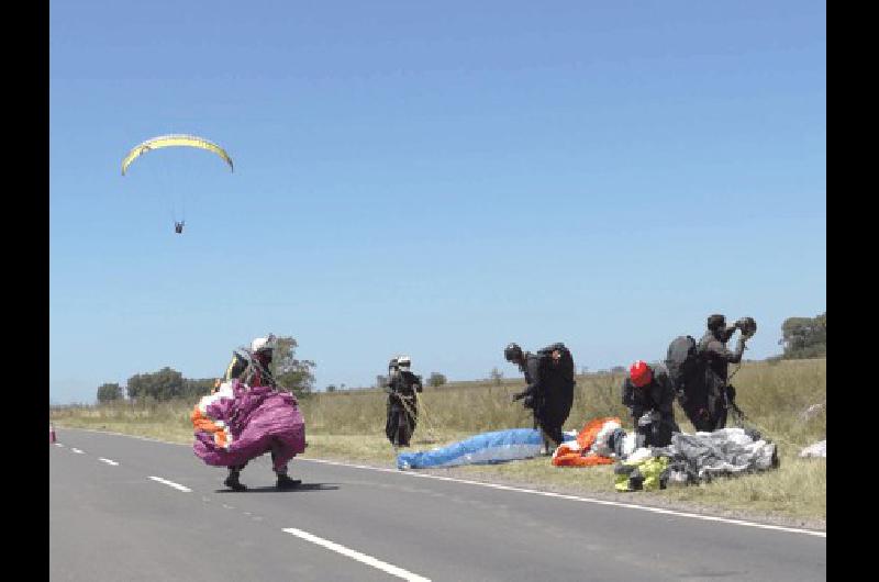 MÃ�s de 60 parapentistas se sumaron a la quinta ediciÃ³n de la Semana del Cross 