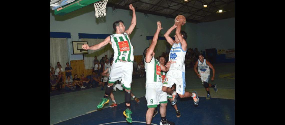 Ferro Carril Sud venciÃ³ a Kimberley en el gimnasio Ricardo de La Vega en la primera jornada 