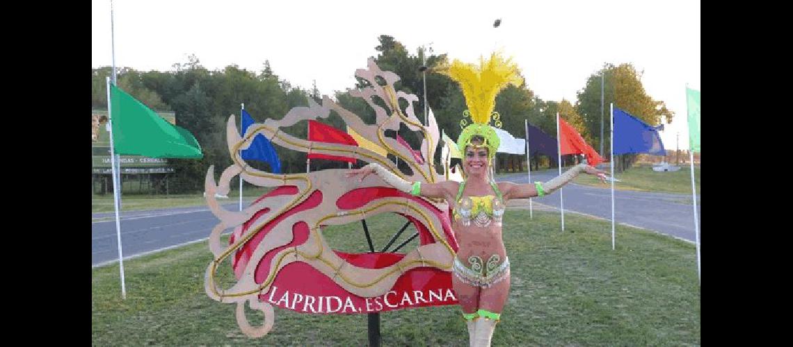 Damaris Romero reina del carnaval 2014 