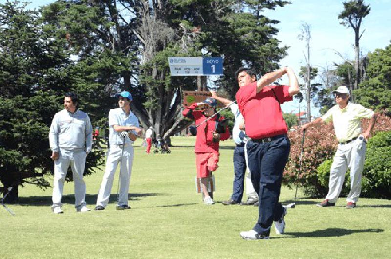 Severiano Gallego es el lÃ­der parcial de profesionales en el torneo Maff 2015 que se juega en Estudiantes 