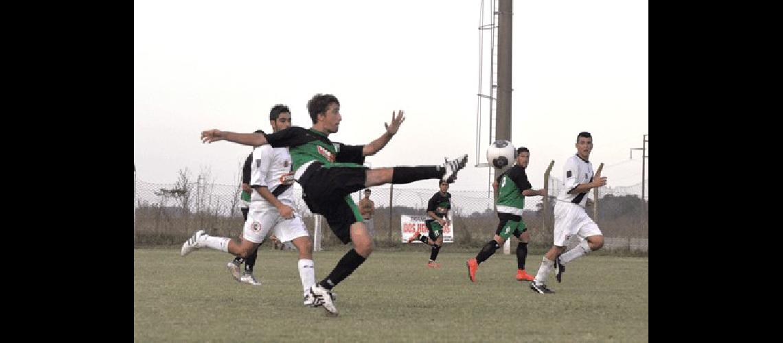 Hinojo y Sierra Chica vienen de jugar el clÃsico 