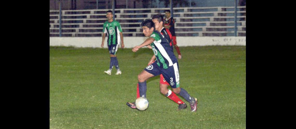 Embajadores venciÃ³ a LujÃn en cancha de Ferro 