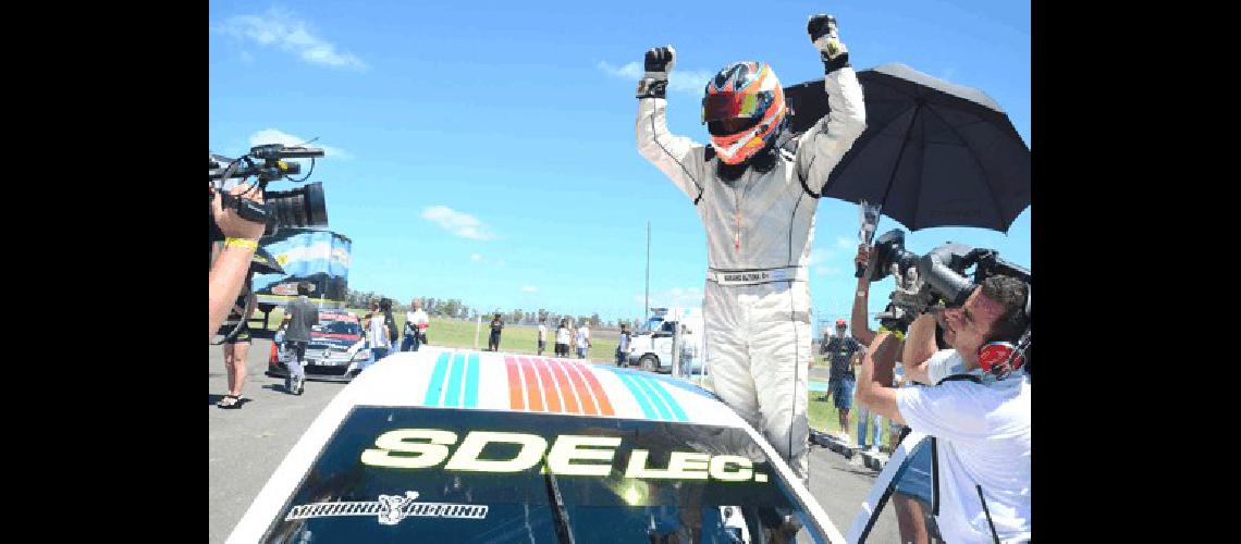 Mariano Altuna ganador en ParanÃ� es uno de los tres punteros que tiene Top Race V6 