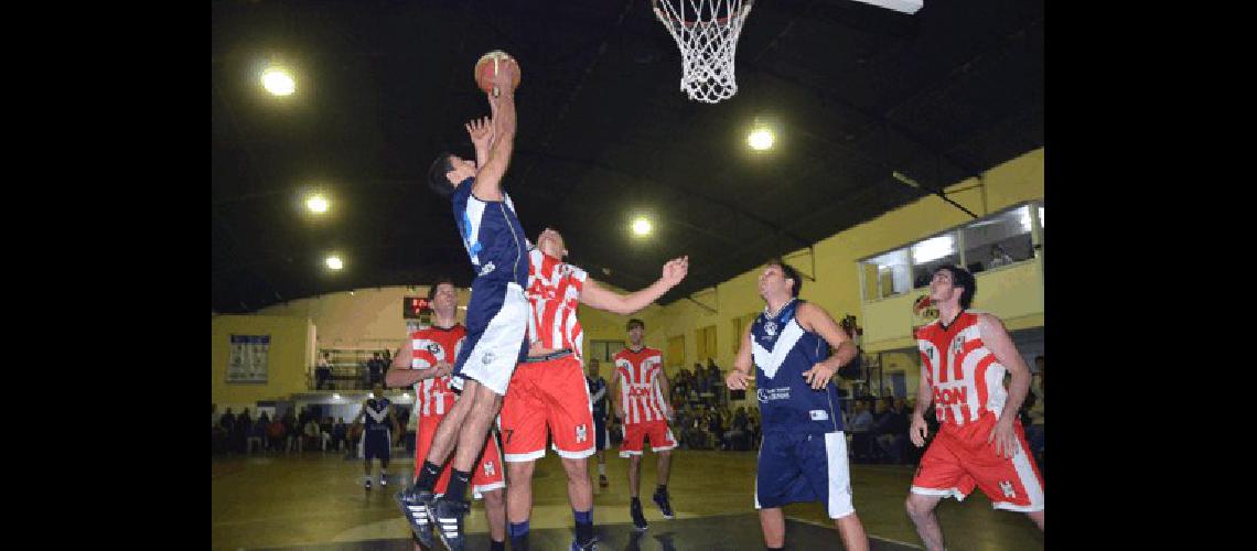 El equipo albiazul olavarriense buscarÃ cerrar la serie esta noche 