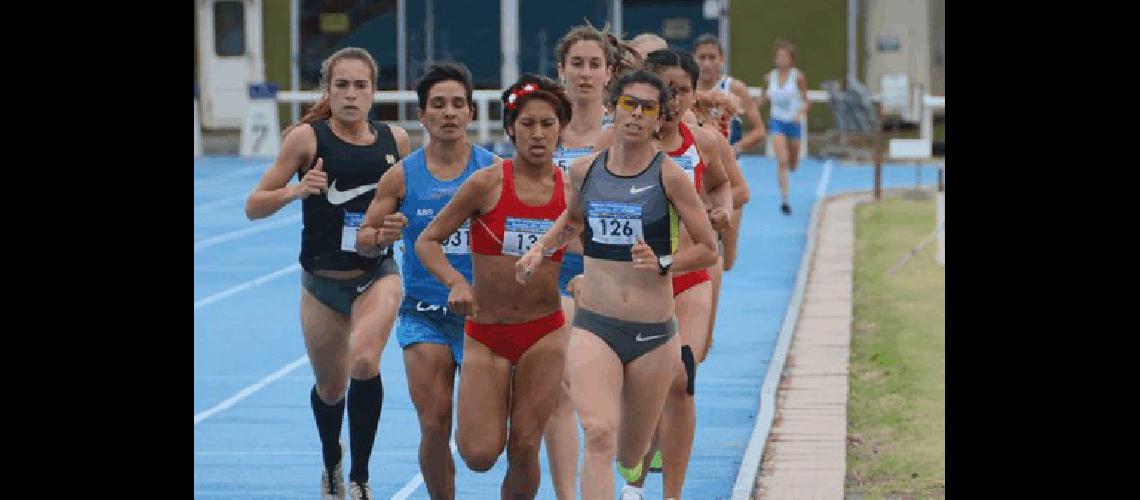 La atleta de Laprida ganÃ³ su prueba de 5000 metros en tierras charrÃºas 