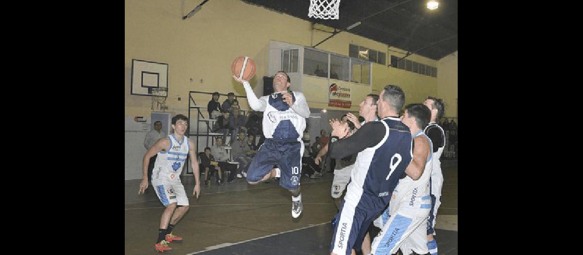 El FortÃ­n derrotÃ³ anoche en el Gimnasio Amadeo Bellingeri a Ferro Carril Sud 