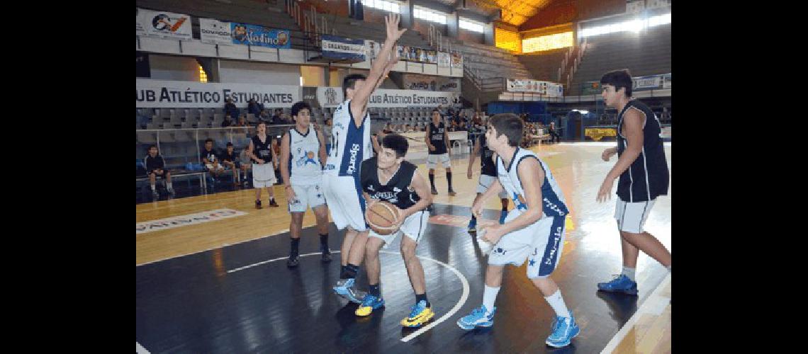 El equipo bataraz tuvo un buen desempeÃ±o ante su clÃsico rival 