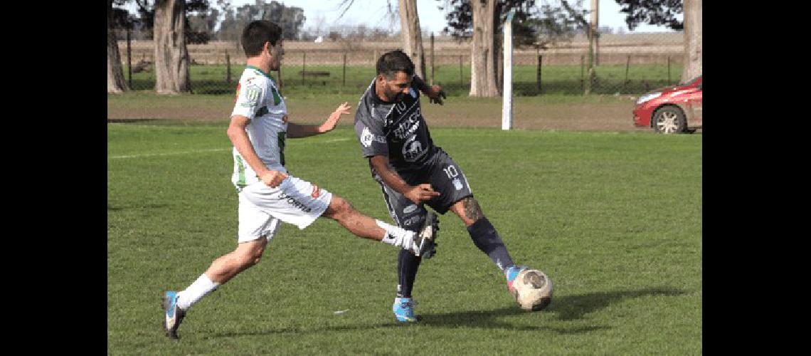 Ferro le ganÃ³ el primer encuentro a AtlÃ©tico Hinojo 