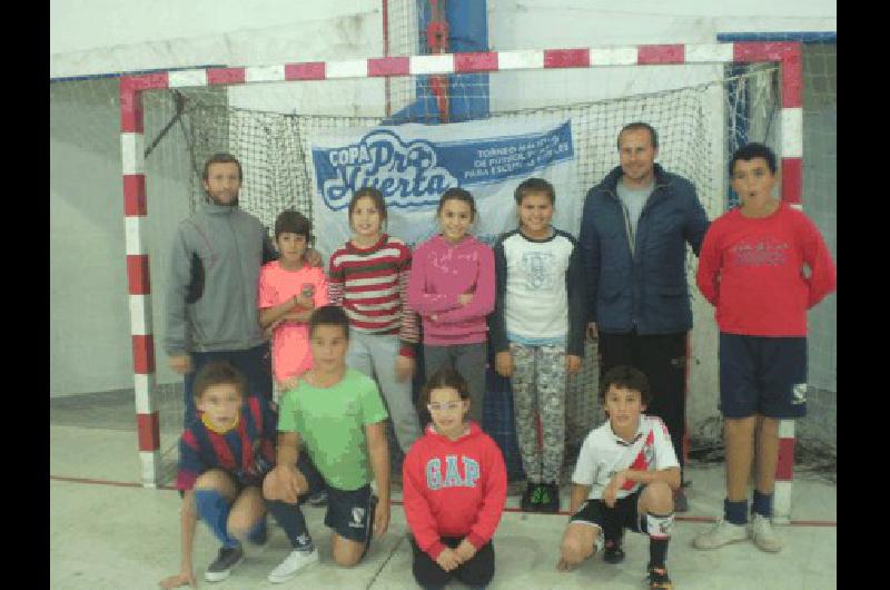 Un grupo de alumnos de escuelas rurales de La Madrid participÃ³ de un torneo de fÃºtbol 