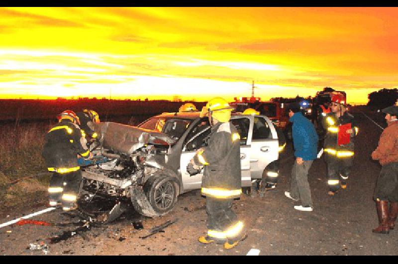 Bomberos y Hospital trabajÃ³ en asistencia de los heridos del Chevrolet Corsa 