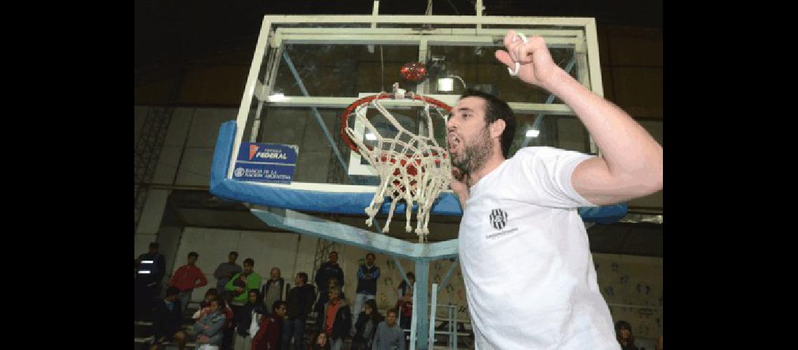 El escolta Juan Levrino integrÃ³ el equipo del Bata que ganÃ³ el Torneo Federal 