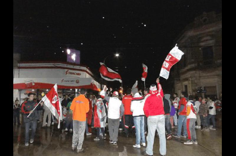 Los hinchas riverplatenses de La Madrid festejaron la obtenciÃ³n de la Copa Libertadores 