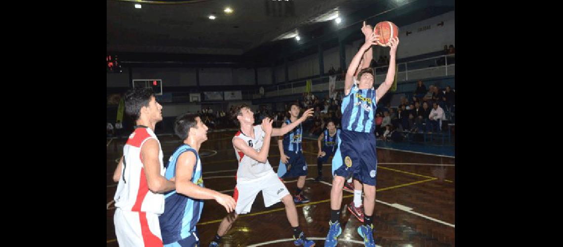 Argentino le ganÃ³ a HuracÃn de Tres Arroyos pero por diferencia de puntos el campeÃ³n fue el equipo tresarroyense 