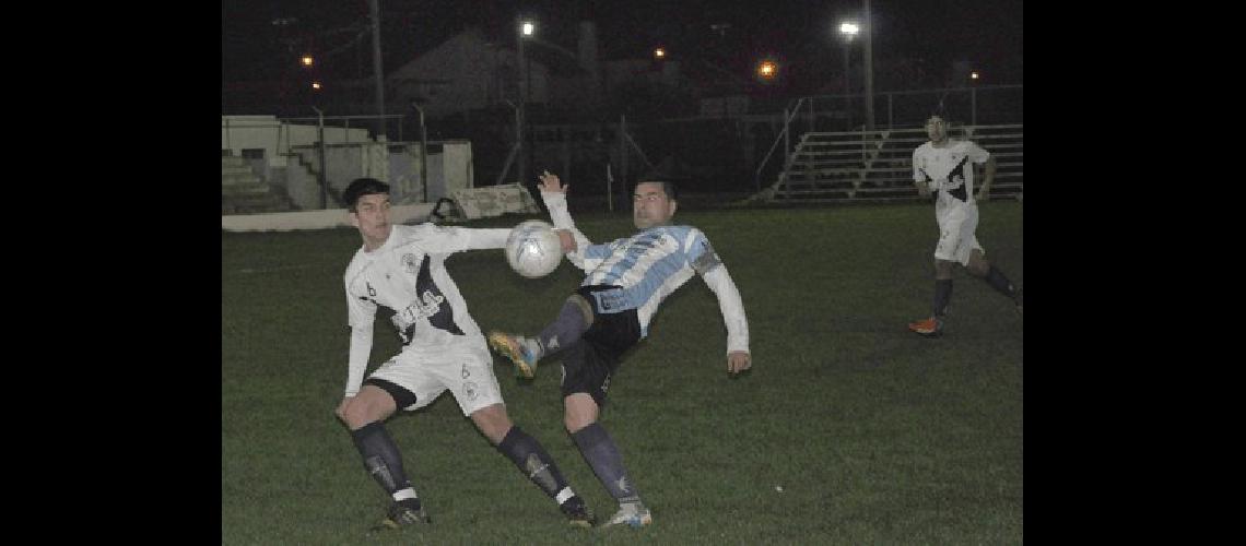 Ferro y El FortÃ­n se midieron en el Colasurdo en el pendiente de la segunda fecha 