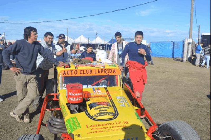 Juan MartÃ­n Praiz corre su primera carrera en Laprida 