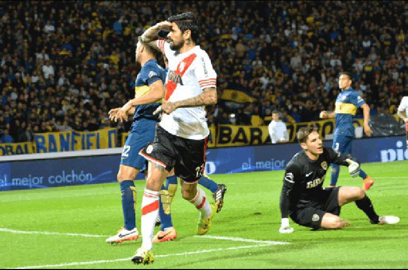 Lucho GonzÃlez anotÃ³ el gol de River Plate 