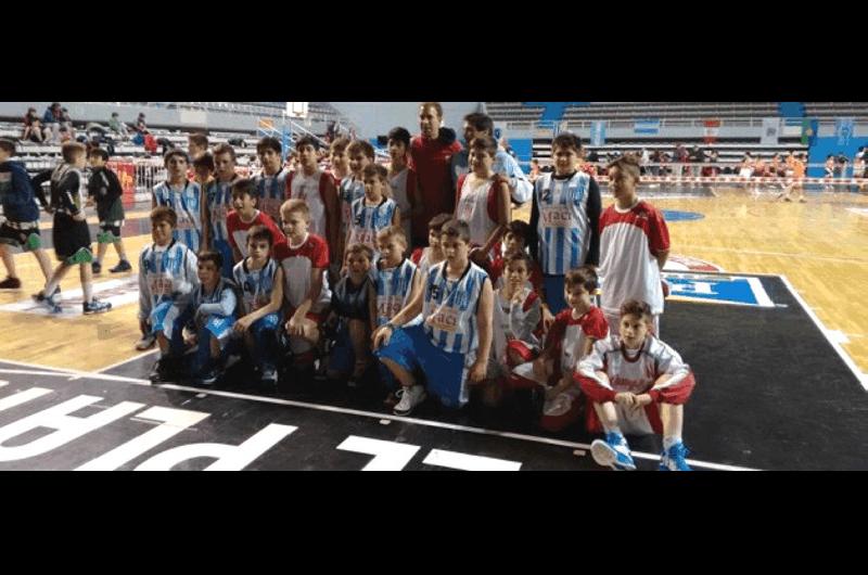 Tres equipos de Racing de La Madrid participaron de un encuentro internacional de bÃ�squetbol 