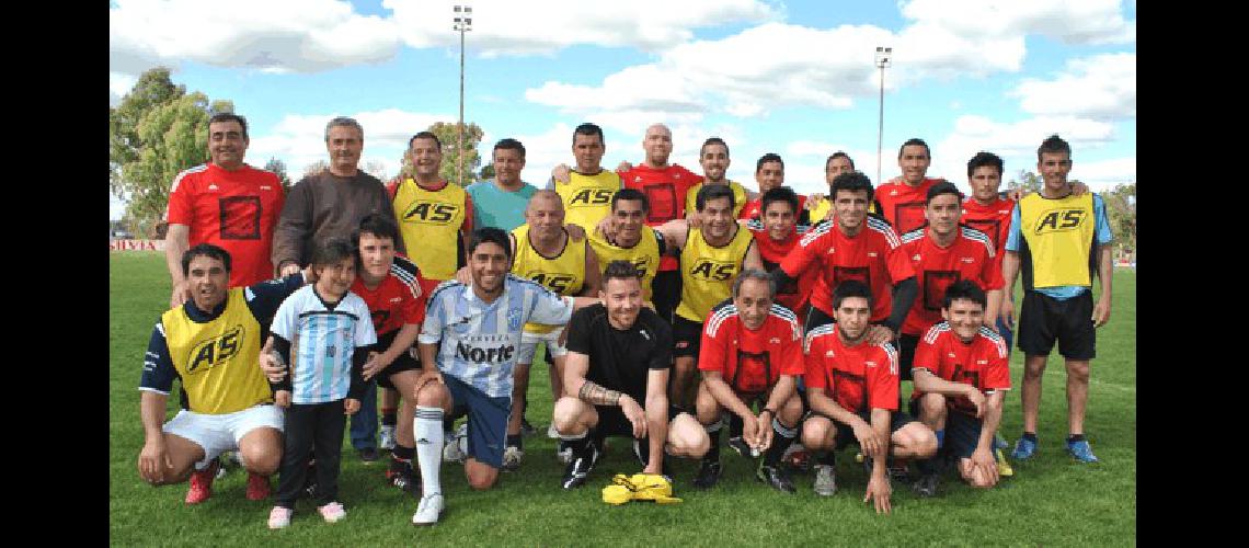 Amigos de GaitÃ�n de San Jorge y del Mocho FernÃ�ndez se sumaron a la jornada 