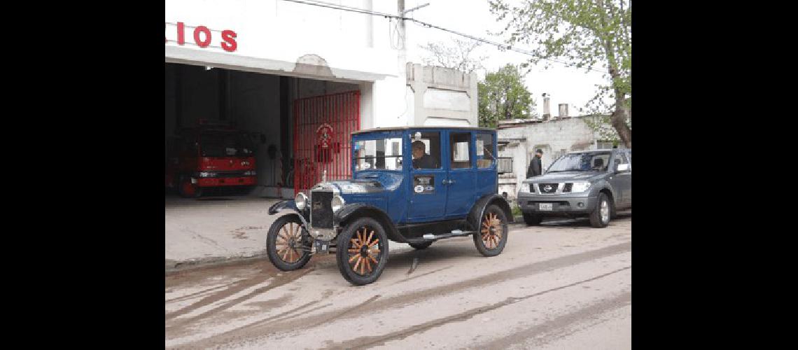 HÃ©ctor Gentile junto con su Ford T de 1926 realiza una travesÃ­a de casi 5 mil kilÃ³metros 