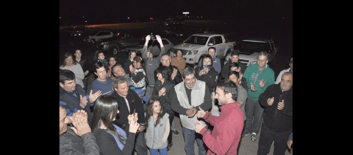 Pezzucchi volvioacute a recibir el carintildeo de la gente