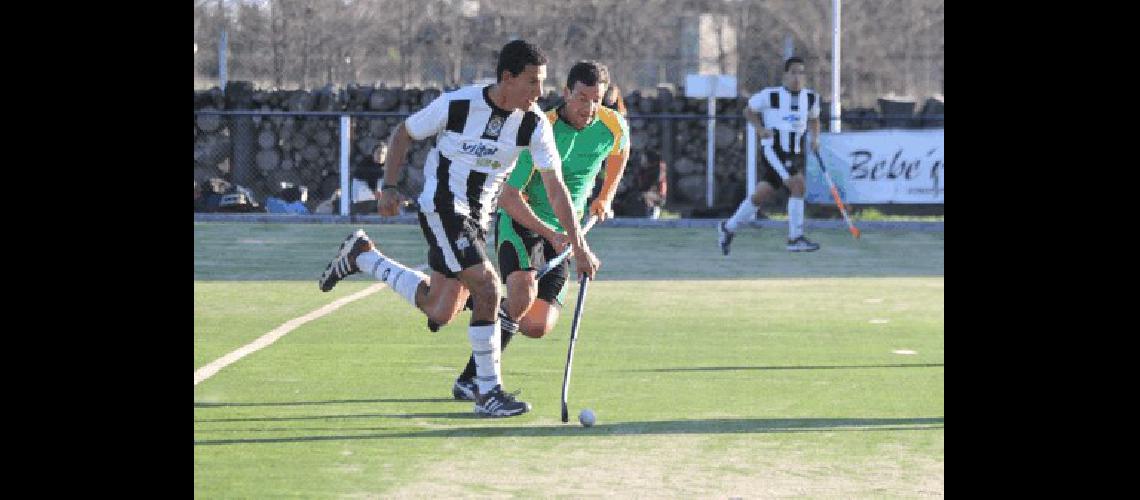 Claudio Alcaza conforma el seleccionado 