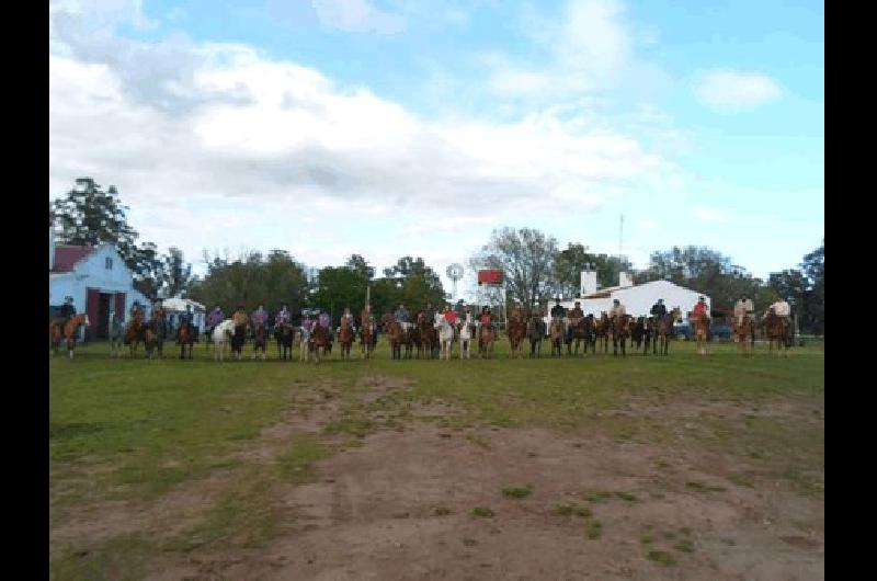 Chicos de General La Madrid y Coronel SuÃ�rez realizaron una cabalgata hasta Sierra de la Ventana 