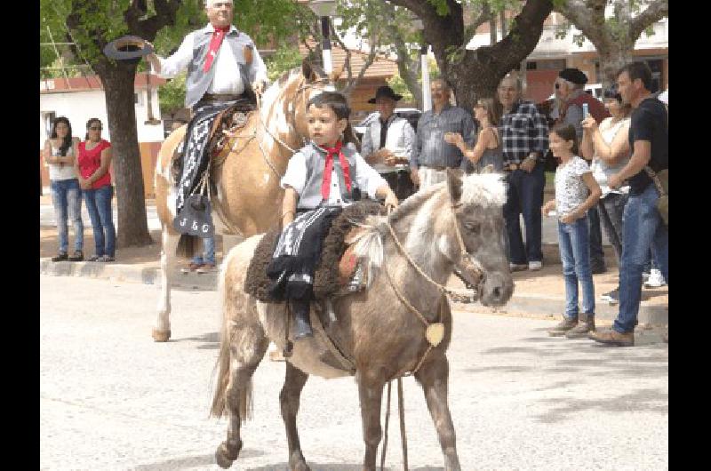 El festejo del dÃ­a de la tradiciÃ³n fue toda una fiesta para grandes y chicos 