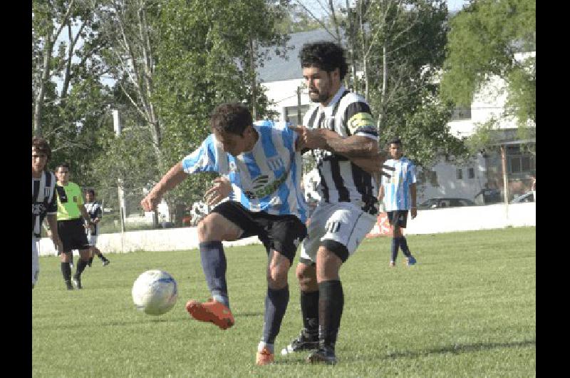 Racing y Jorge Newbery disputaron un partido muy trabado y casi sin ocasiones de gol 