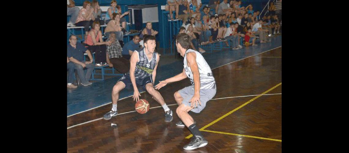 Racing A Club cerrÃ³ la serie 2 a 0 como local ante el Bata 