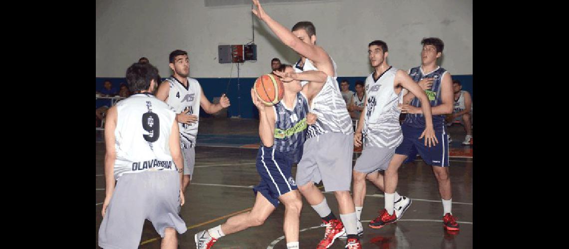 Racing Atletic Club viene de cerrar 2-0 su serie de cuartos de final ante Estudiantes 