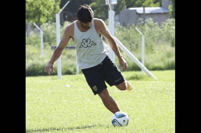 Roberto Tucker tuvo un destacado trabajo en el partido jugado el pasado domingo en Tandil 