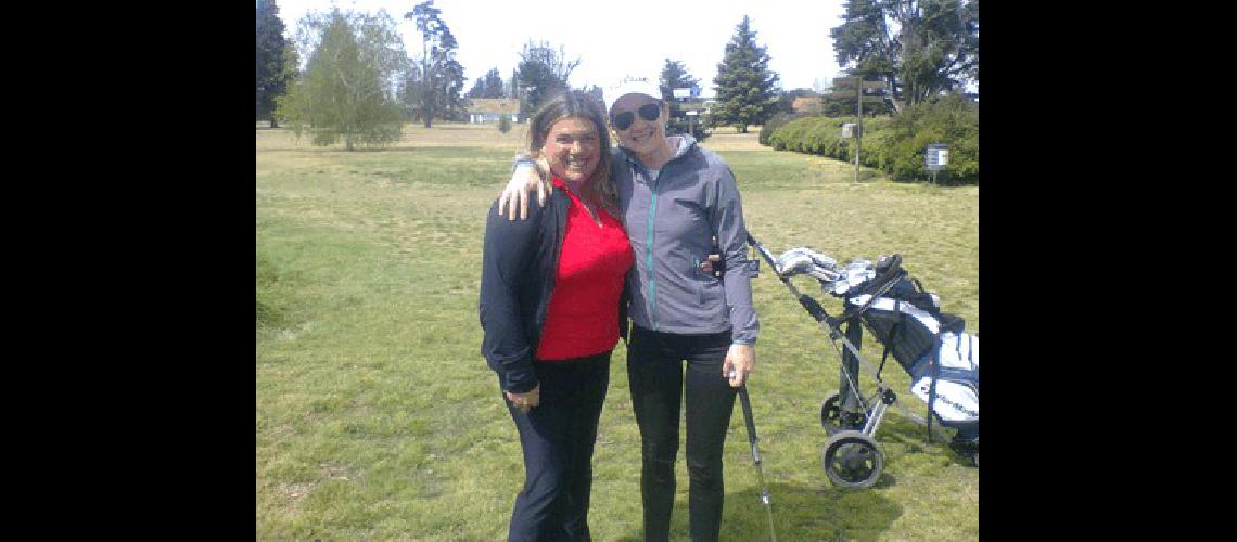 Huarte (izquierda) ganÃ³ el fourball con Daniela Diuono (derecha) como compaÃ±era 