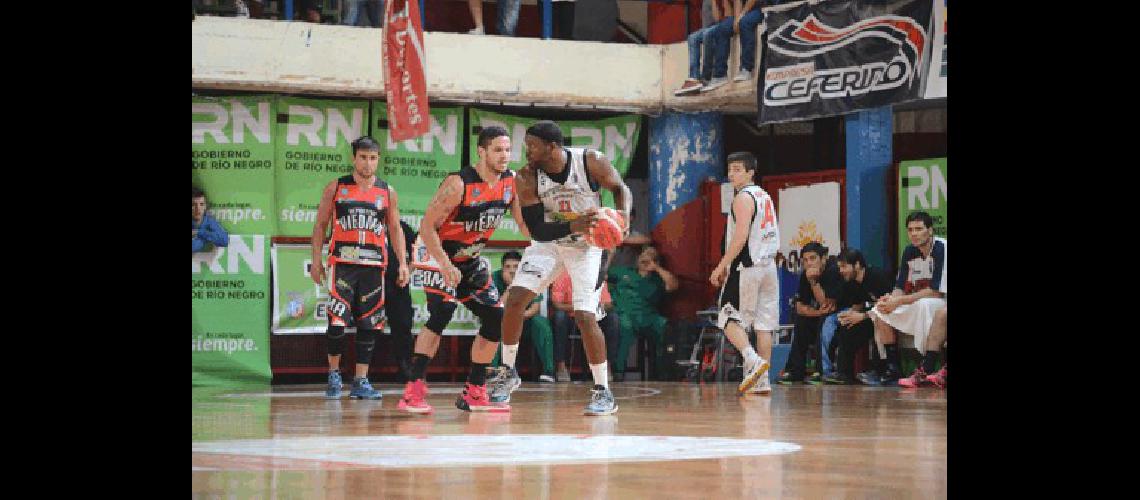 El equipo albinegro perdiÃ³ el pasado miÃ©rcoles ante Deportivo Viedma 89-84 