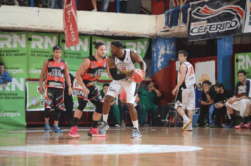 El equipo albinegro perdiÃ³ el pasado miÃ©rcoles ante Deportivo Viedma 89-84 