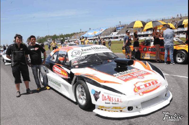 Alejandro Weimann tuvo una muy buena segunda parte del campeonato en el TC Pista Mouras con la Dodge de Laboritto Jrs En 2016 va por mÃ�s con el mismo equipo 