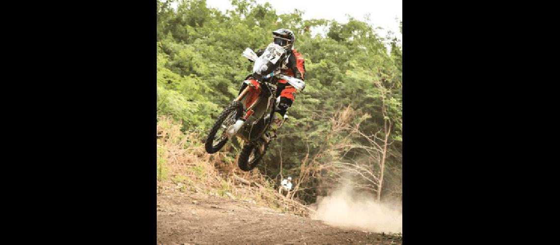 Kevin Benavides se quedÃ³ con la tercera etapa del Dakar por una penalizaciÃ³n a Joan Barreda Es la primera vez que un argentino logra semejante resultado 